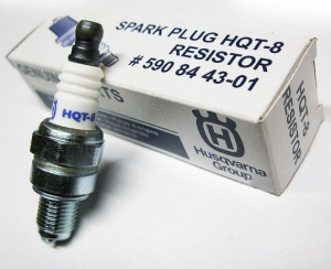 Свеча зажигания Husqvarna HQT-8 аналог CMR5H Арт. 5908443-01