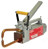 Аппарат точечной сварки Elitech АТС 3 3.0кВт 1.5+1.5мм вылет 152мм 5.5мА 230В Арт. АТС 3