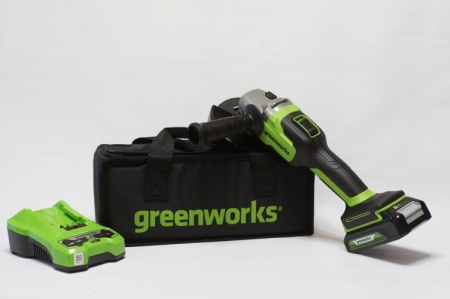 Угловая шлифовальная машина (болгарка) Greenworks GD24AGk2, 24v, 125 мм, в комплекте АКБ 2 А·ч и ЗУ (аккумуляторная)