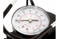 Компрессор автомобильный Denzel  DС-20 12В 35л/мин 10 атм. Арт. 58054