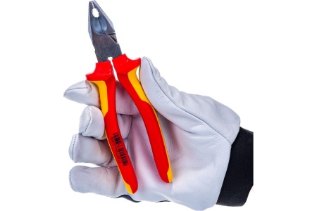 Плоскогубцы диэлектрические 180мм KNIPEX 1000В особой мощности VDE Арт. KN-0206180