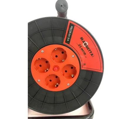 Удлинитель на катушке MAGNETTA 1,5мм 25м Арт. PEC25-3X1.5-A