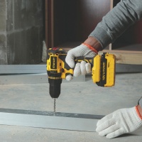 Дрель-шуруповерт акк Stanley SBD201M2K 18V*4Ah Li-ion 55Нм безщет дв Арт. SBD201M2K-RU