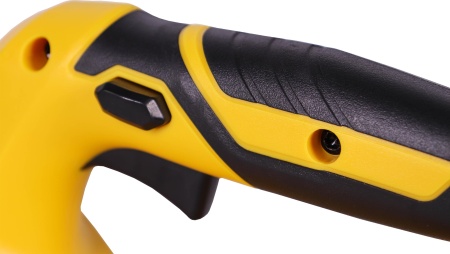 Пила акк. CHAMPION CSB1811 18V 10" 3/8" 1.3мм 40 зв. 1 акк 2Ah и З/У Арт. CSB1821