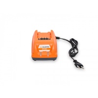 Зарядное устройство VILLARTEC AC 402