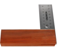 Угольник с дер. ручкой 200мм WORKPRO Арт. WP264004