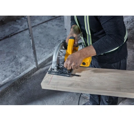 Пила дисковая DeWALT DWE5615-QS 1500Вт 190мм, 67мм глубина пропила Арт. DWE5615-QS
