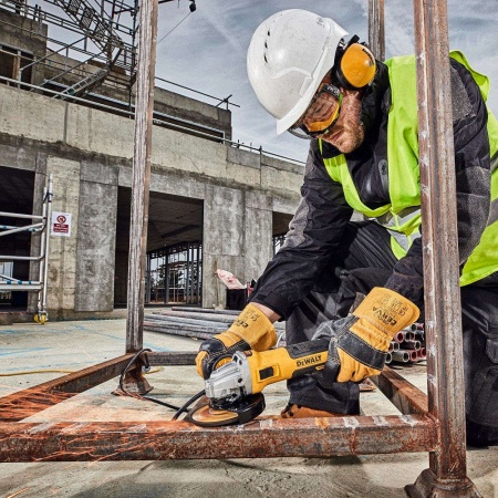 УШМ DeWalt DWE4357 125мм 1700Вт рег. об. пл. пуск, БЕСЩЕТ ДВИГ