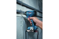 Гайковерт акк. уд. BOSCH GDR 180-LI  18V*3.0Ah Li-Ion 1/4" 160Нм  2 акк. ЗУ кейс Арт. 06019G5120