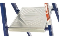 Стремянка металл. 3 ступ. 60см облегченная Алюмет Арт. М8303