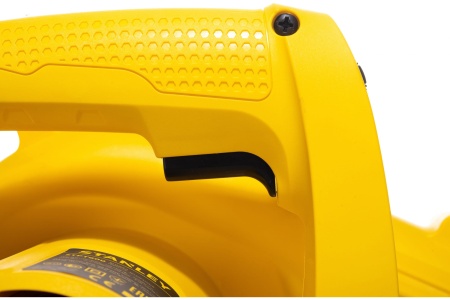 Воздуходув-пылесос электрический Stanley STPT600-RU 0.6кВт 210м3/ч 3.5л Арт. STPT600-RU