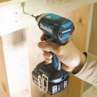Ударный шуруповерт LXT, 1/4&quot; Makita DTD154Z