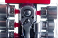 Набор головок 6 гран. 1/2" 20 предм. с трещеткой 8-32мм пластик. холдер. ЗУБР Арт. 27647-H20