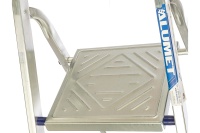 Стремянка алюм. 3 ступ. 60см Алюмет Арт. АМ703