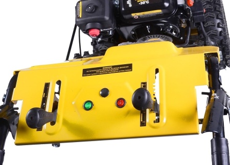 Снегоуборщик Huter SGC 6000 8л.с.,ш/в62/54см.,6F/2R,эл,старт,фара Арт. 70/7/7