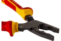 Плоскогубцы 185мм диэлектрические MAXSTEEL VDE комб Stanley Арт. 0-84-001