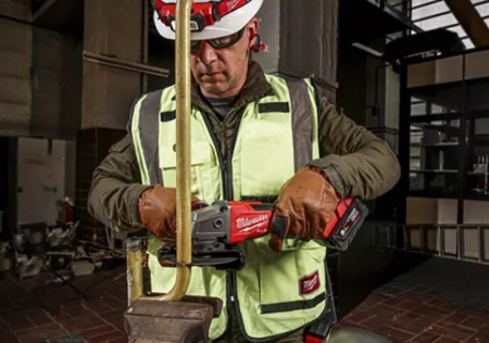 УШМ акк MILWAUKEE M18 FUEL FSAG125XB-502X 125мм 18V*5Ah 2акк и ЗУ Арт. 4933478430