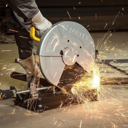 Пила монтажная Stanley SSC22 2200Вт, 355*25,4мм, рез 125мм Арт. SSC22-RU