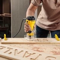 Фрезер Stanley кромочный 550Вт Арт. ST55-RU