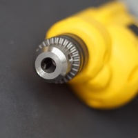 Дрель DeWALT DWD014S 550Вт 10мм БЗП Арт. DWD014S-QS